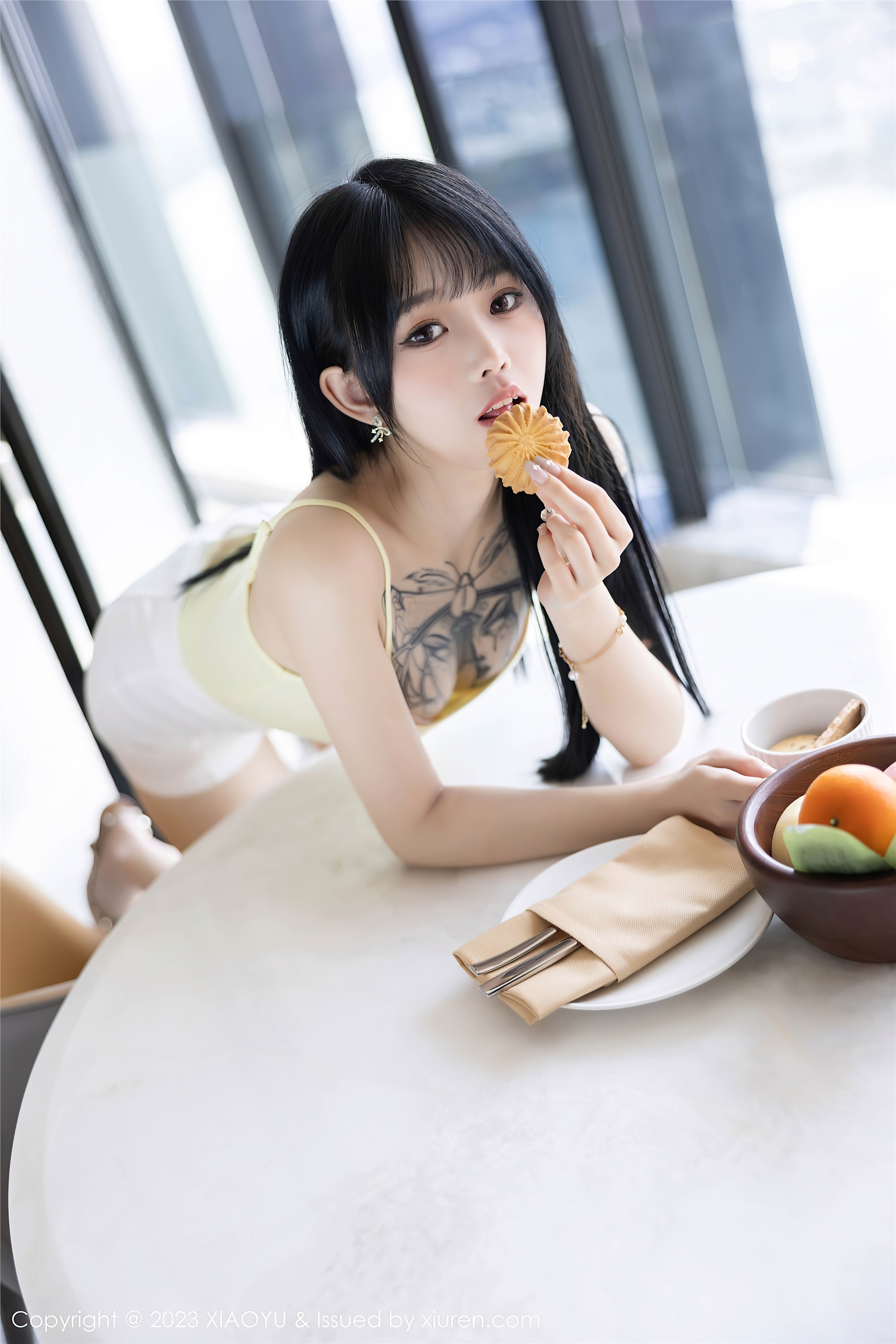 XIAOYU语画界  2023.06.12 VOL.1047 奶瓶